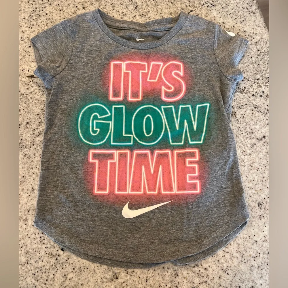 Nike outfit toddler girl 3T matching set - Picture 2 of 4